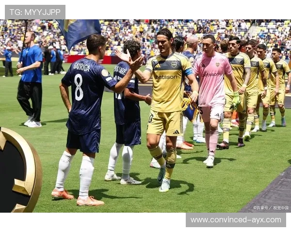 新赛季焦点战上演豪门对决引爆球迷热情与新星同场竞技书写联赛新篇章