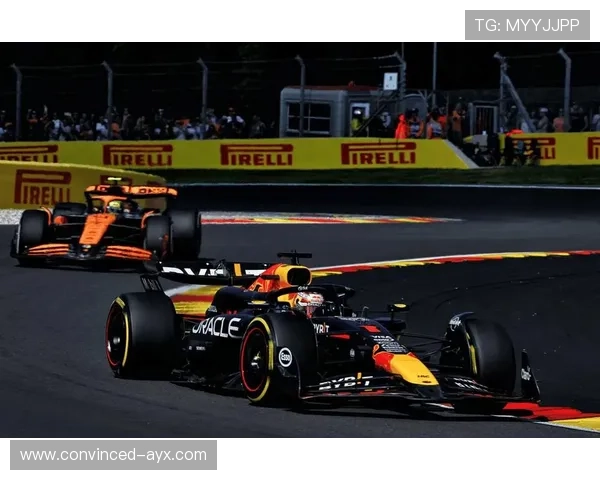 F1赛季最新动态:车手争夺激烈技术革新引关注 F1赛季最新动态:车手争夺激烈技术革新引关注