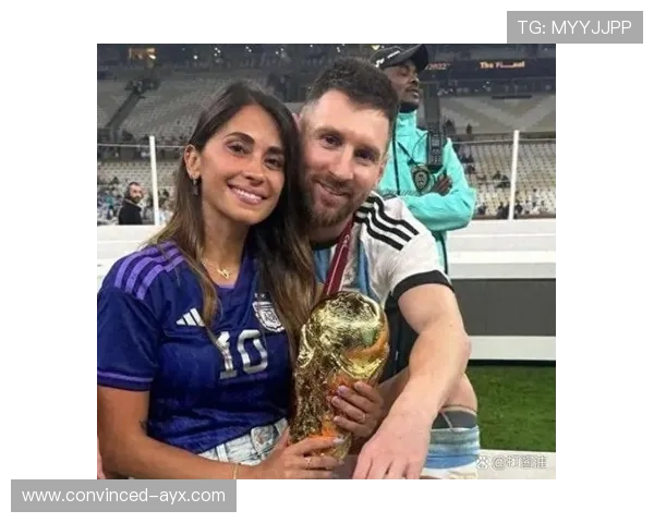 梅西转会巴黎圣日耳曼引发全球足球震动，未来是否能再创辉煌